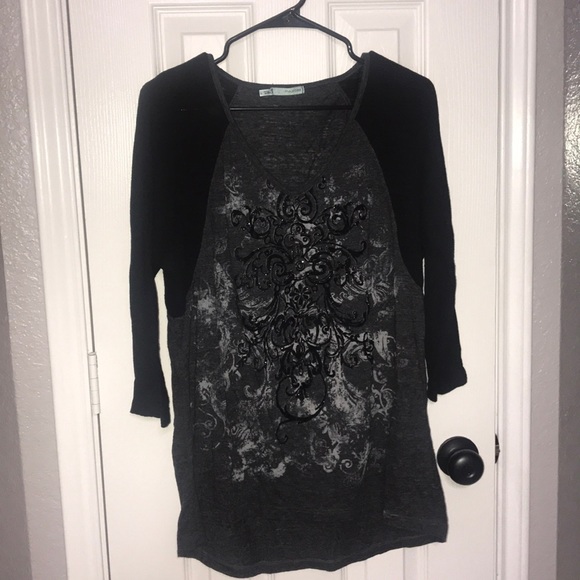 EUC Size L Large Maurice’s Baseball Screen Tee - Picture 1 of 5